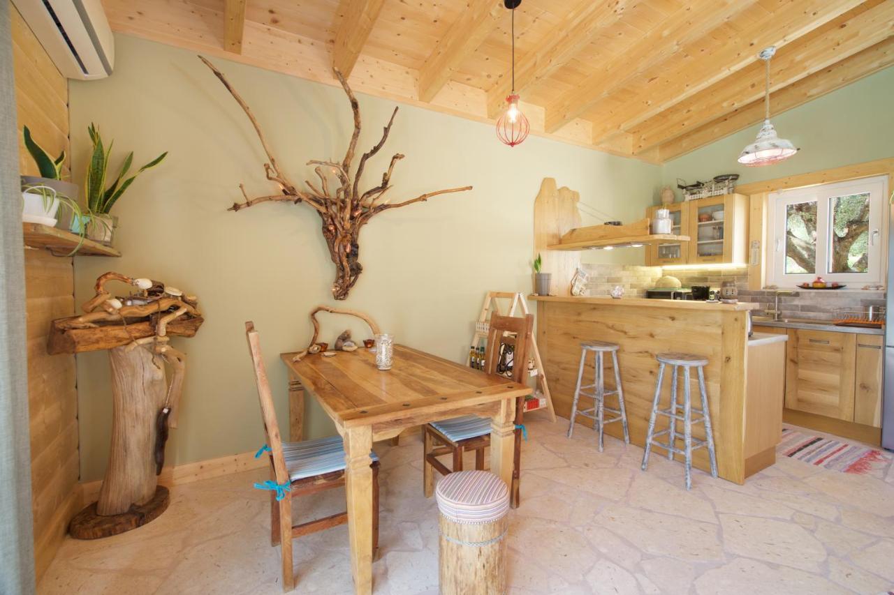 Driftwood Villa Karavádhos Esterno foto